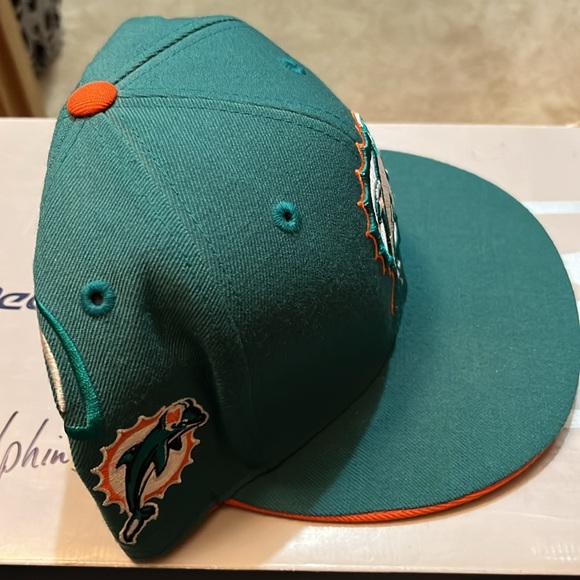 Reebok size 7 1/2 cap - Picture 4 of 5